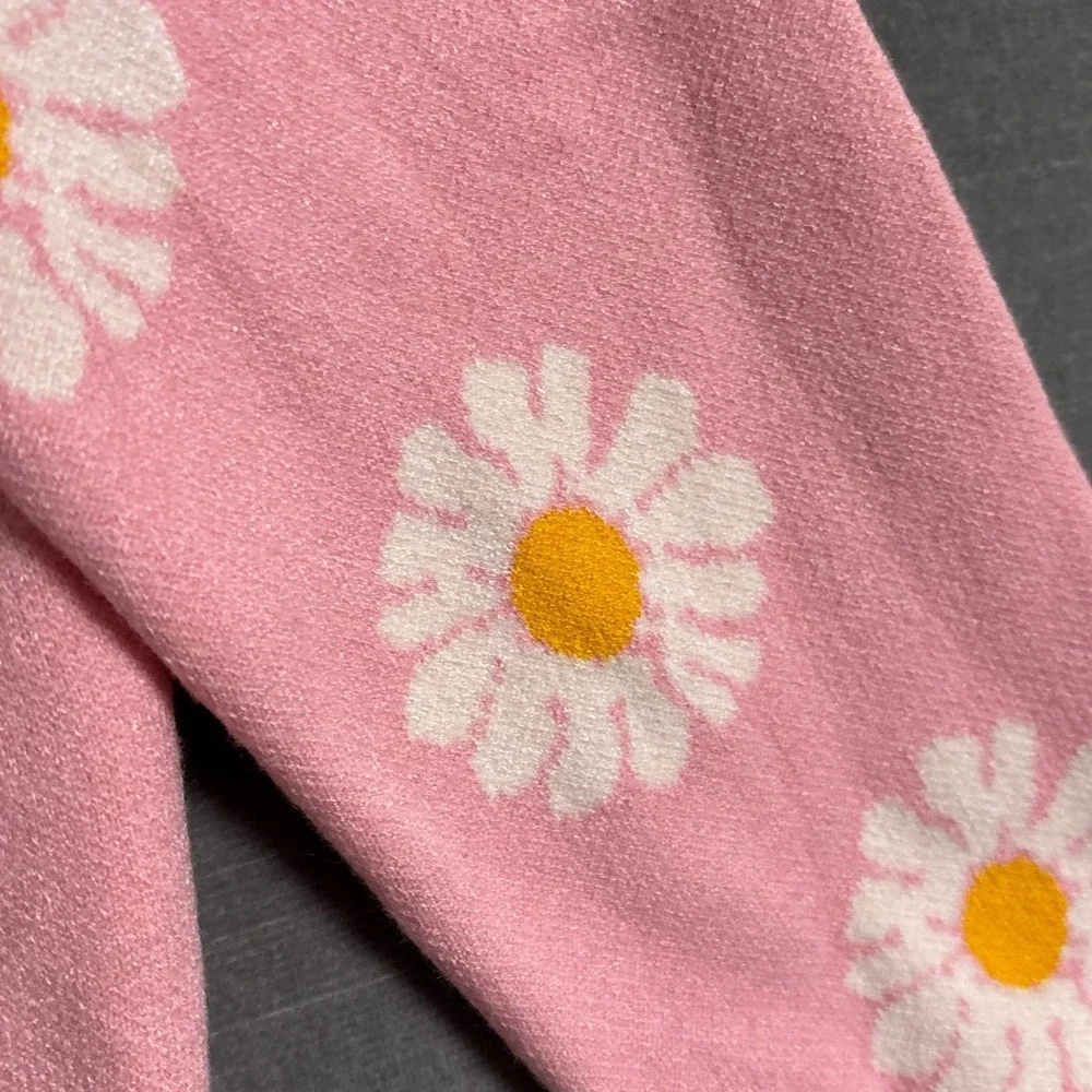 Daisy‎ Floral Sweater Cardigan M Cute Preppy Colorful Hippie